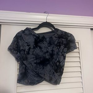 Shein cropped marble top